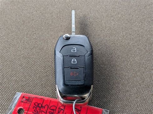 Used 2023 Ford F150 XLT image 34