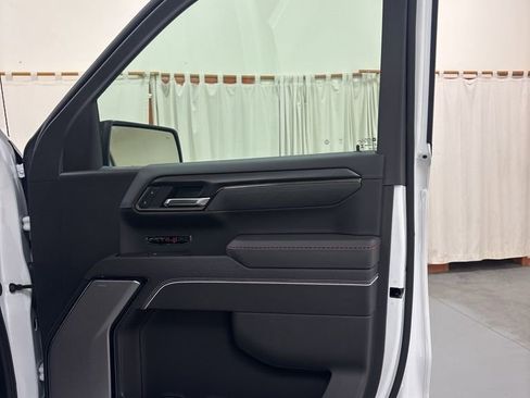 New 2024 GMC Sierra 1500 AT4X w/ AT4X AEV Edition AWD/4WD image 31