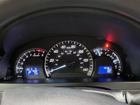 Used 2012 Toyota Camry LE FWD image 17