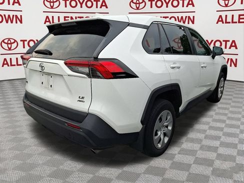Used 2023 Toyota RAV4 LE AWD/4WD image 8