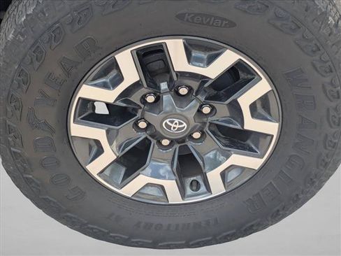 Used 2023 Toyota Tacoma TRD Off-Road AWD/4WD image 16