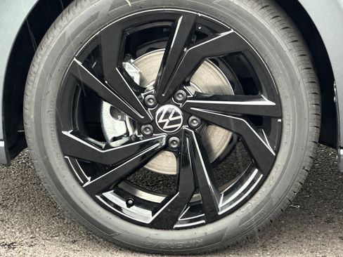 New 2026 Volkswagen Jetta SE image 22