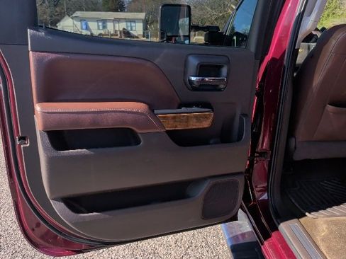 Used 2016 Chevrolet Silverado 3500 High Country w/ Duramax Plus Package image 11