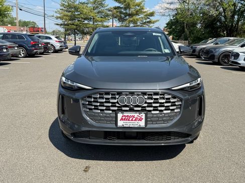 Used 2025 Audi Q5 Premium Plus AWD/4WD image 2