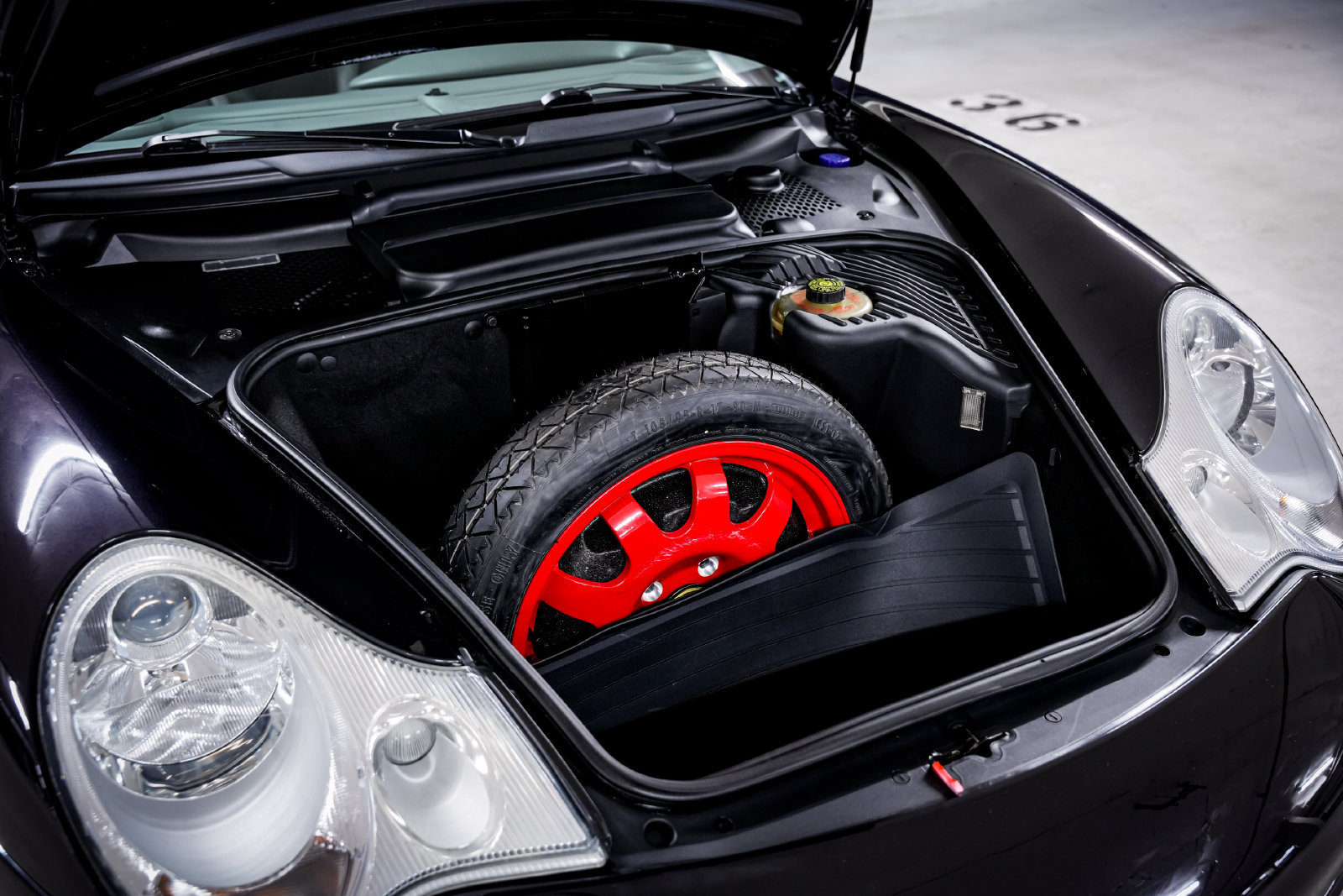 Used 2003 Porsche 911 Carrera RWD image 36