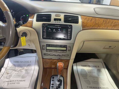 Used 2005 Lexus ES 330 image 20