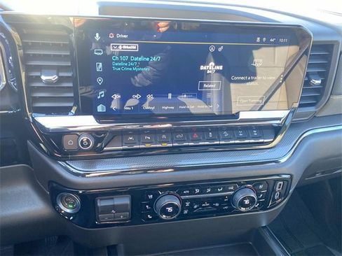 Used 2025 Chevrolet Silverado 1500 ZR2 w/ Technology Package image 30