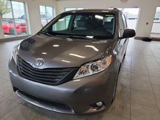 Used 2016 Toyota Sienna XLE FWD video 2