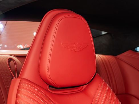 Used 2023 Aston Martin DB11 Coupe image 5