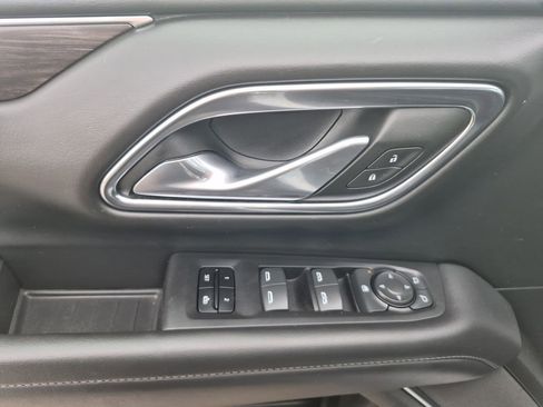 Used 2024 Chevrolet Tahoe LT image 8