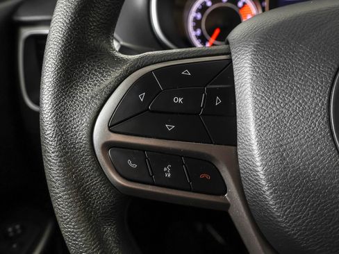 Used 2021 Jeep Cherokee Latitude image 27