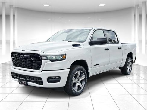 New 2026 RAM 1500 Express AWD/4WD image 7