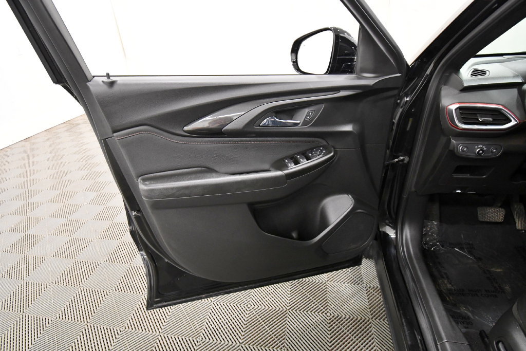 Used 2021 Chevrolet TrailBlazer RS w/ Convenience Package FWD image 13
