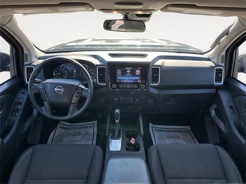 Used 2022 Nissan Frontier SV image 10