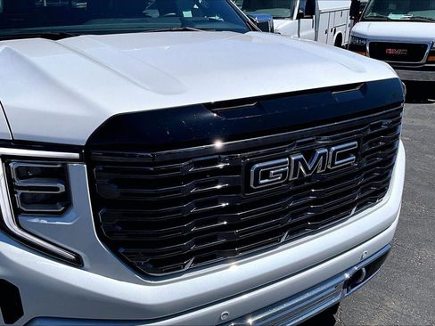 Used 2025 GMC Sierra 1500 Denali Ultimate AWD/4WD image 3