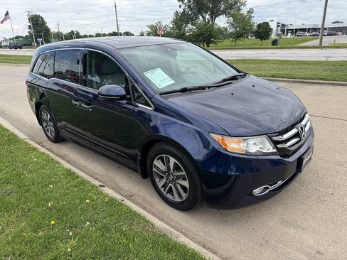 Used 2014 Honda Odyssey Touring Elite image 7