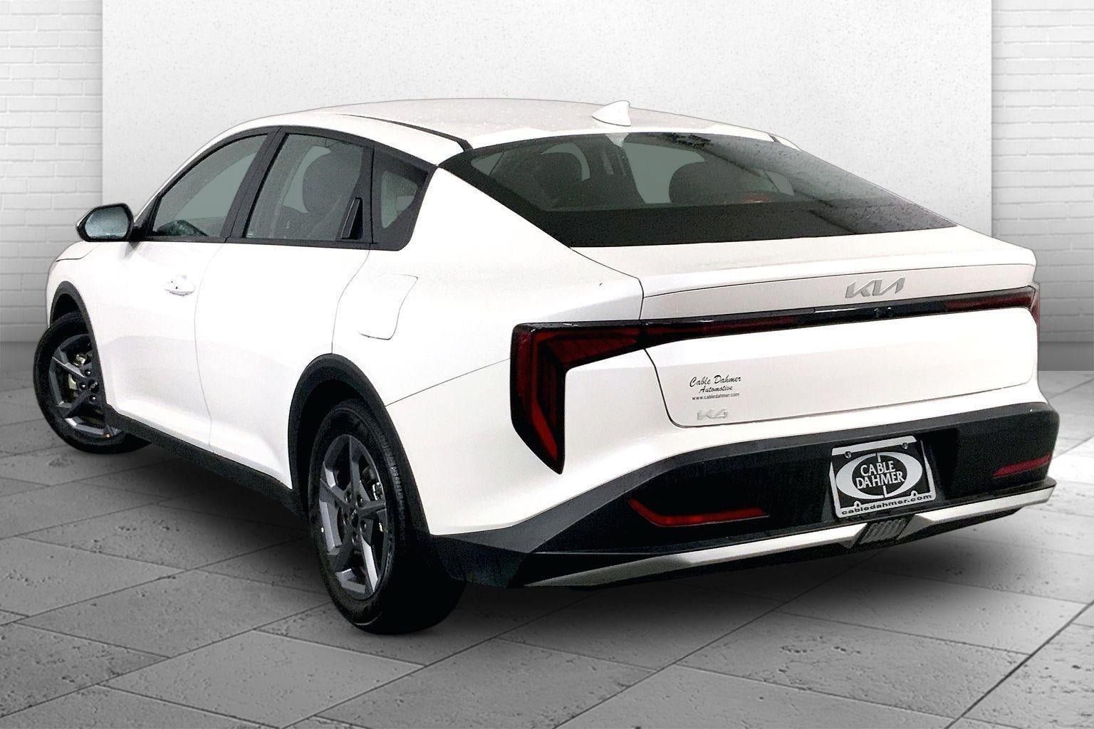 Certified 2025 Kia K4 FWD image 11