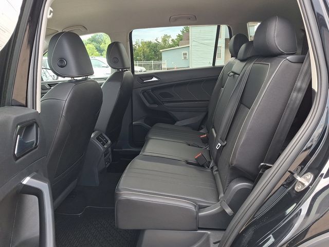 Used 2023 Volkswagen Tiguan SE FWD image 11
