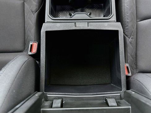 Certified 2025 Toyota Tacoma SR RWD image 32