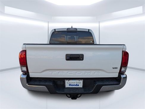 Used 2019 Toyota Tacoma SR5 image 4
