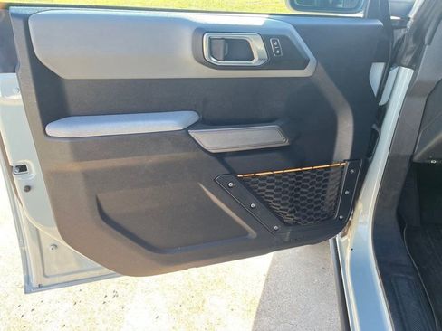 Used 2023 Ford Bronco Badlands image 22