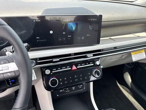 New 2026 Hyundai Tucson Limited image 28