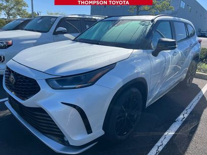 Used 2023 Toyota Highlander XSE