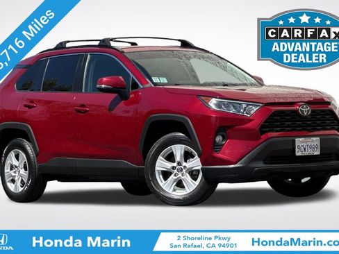 Used 2021 Toyota RAV4 XLE w/ Convenience Package FWD image 1