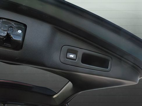 Certified 2021 Honda CR-V EX-L image 8