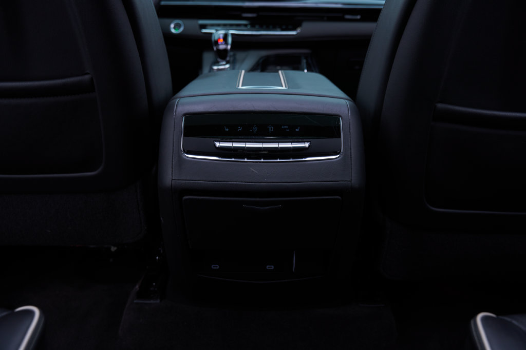 Used 2022 Cadillac Escalade ESV Sport w/ Touring Package AWD/4WD image 59