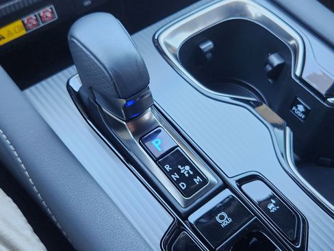 Used 2023 Lexus RX 500h RX 500h F SPORT Performance image 11