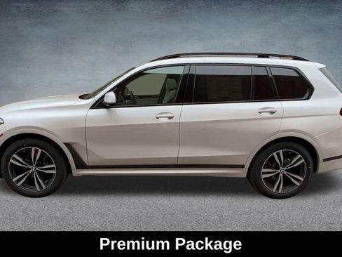 Used 2020 BMW X7 xDrive40i w/ M Sport Package AWD/4WD image 14