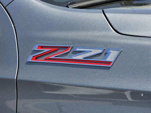 Used 2023 Chevrolet Suburban Z71 w/ Off-Road Capability Package image 2