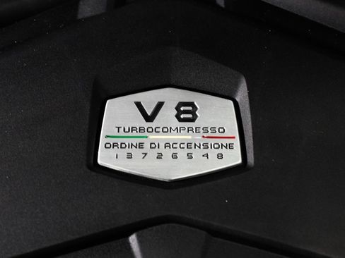 Used 2020 Lamborghini Urus image 39