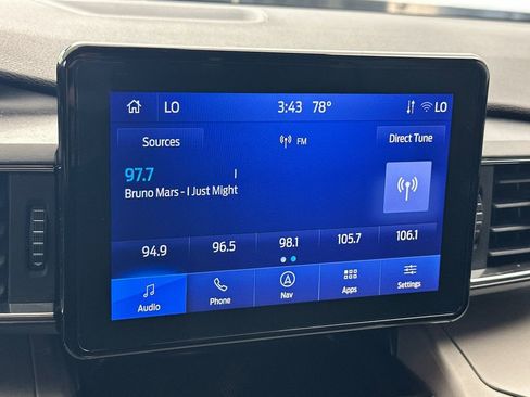 Used 2023 Ford Explorer XLT w/ Equipment Group 202A image 18