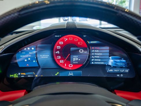 Used 2024 Ferrari Roma Spider image 15