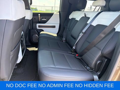 Used 2025 GMC Hummer EV 3X w/ LPO, Illumination Package AWD/4WD image 28