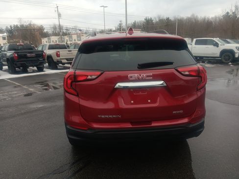 Used 2018 GMC Terrain SLE w/ Driver Convenience Package image 4