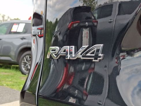Certified 2024 Toyota RAV4 XLE AWD/4WD image 32