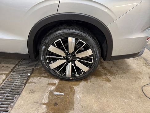 New 2026 Mitsubishi Outlander SE AWD/4WD image 36