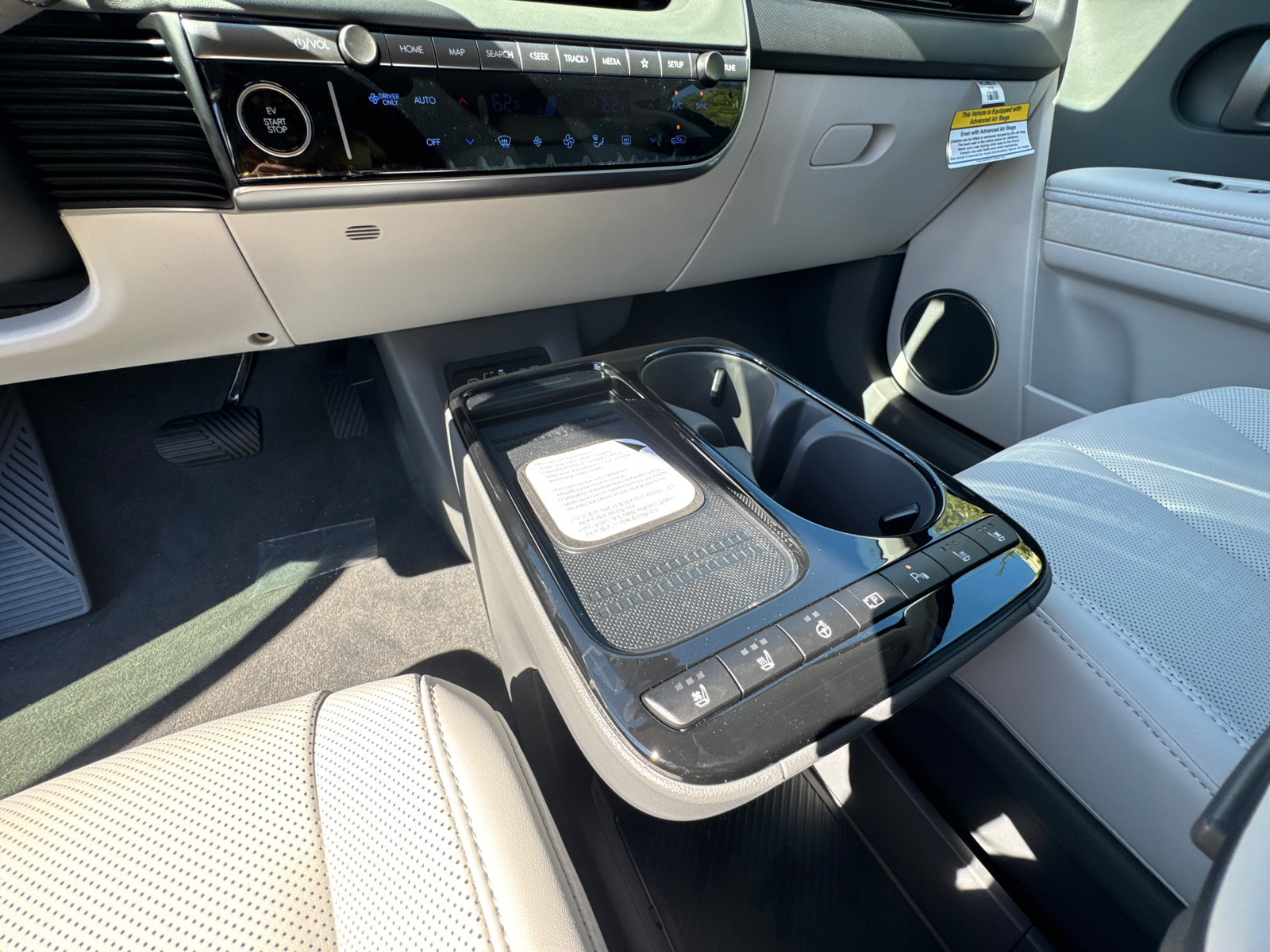 New 2027 Hyundai Ioniq 5 Limited RWD image 32