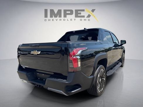 Used 2026 Chevrolet Silverado EV LT AWD/4WD image 5