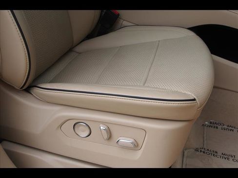 Used 2021 Cadillac Escalade ESV Premium Luxury w/ LPO, Illumination Package image 12