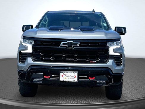 Used 2024 Chevrolet Silverado 1500 LT Trail Boss w/ LT Trail Boss Premium Package AWD/4WD image 3