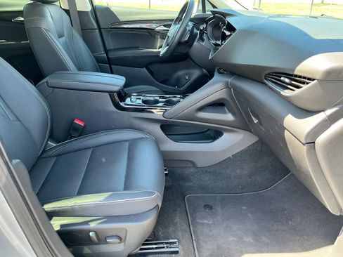 Used 2023 Buick Envision Essence AWD/4WD image 17