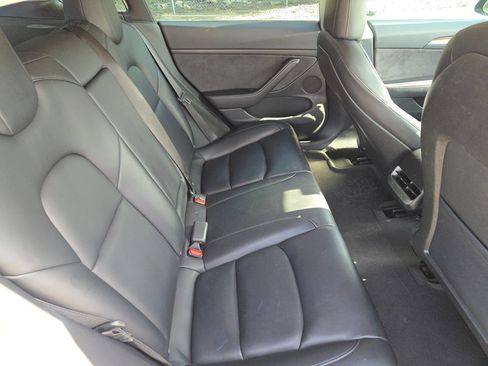 Used 2021 Tesla Model 3 Long Range AWD/4WD image 24