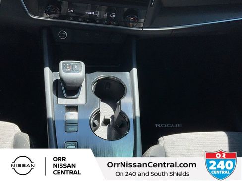 Used 2023 Nissan Rogue SV FWD image 24