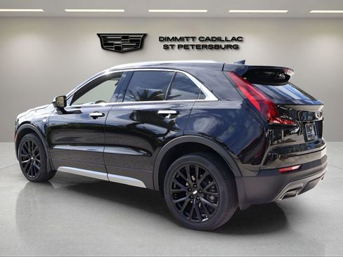 Used 2023 Cadillac XT4 Premium Luxury image 3