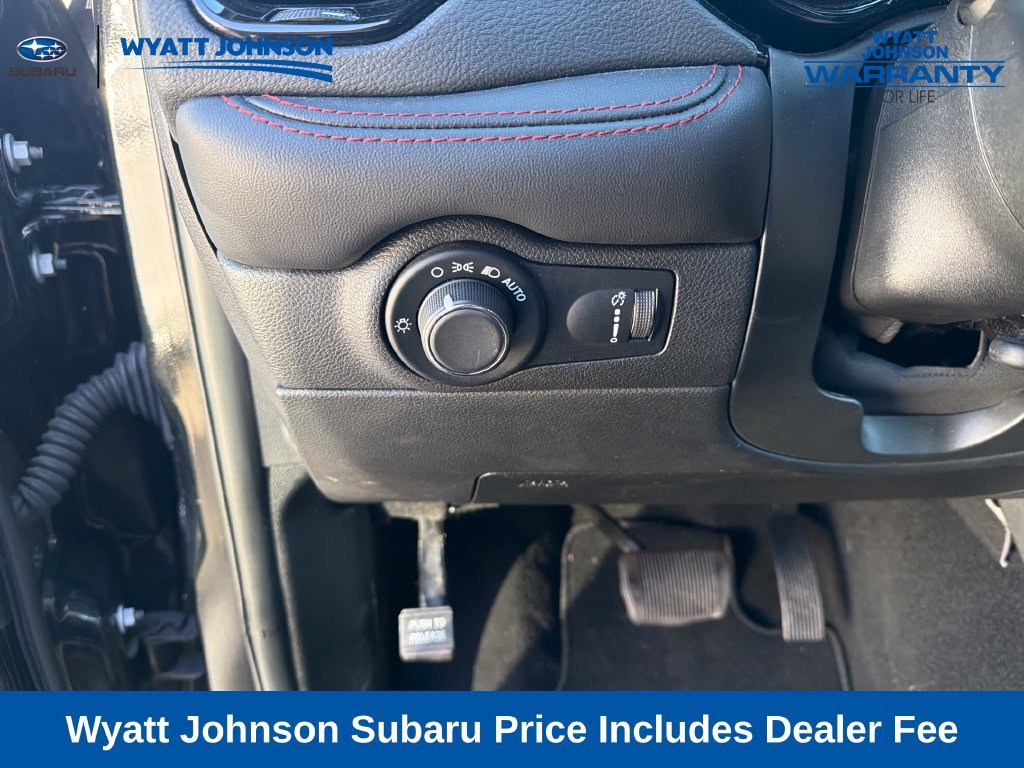 Used 2025 Dodge Durango GT RWD image 19