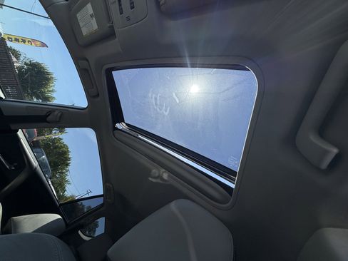 Used 2015 Toyota RAV4 XLE FWD image 11